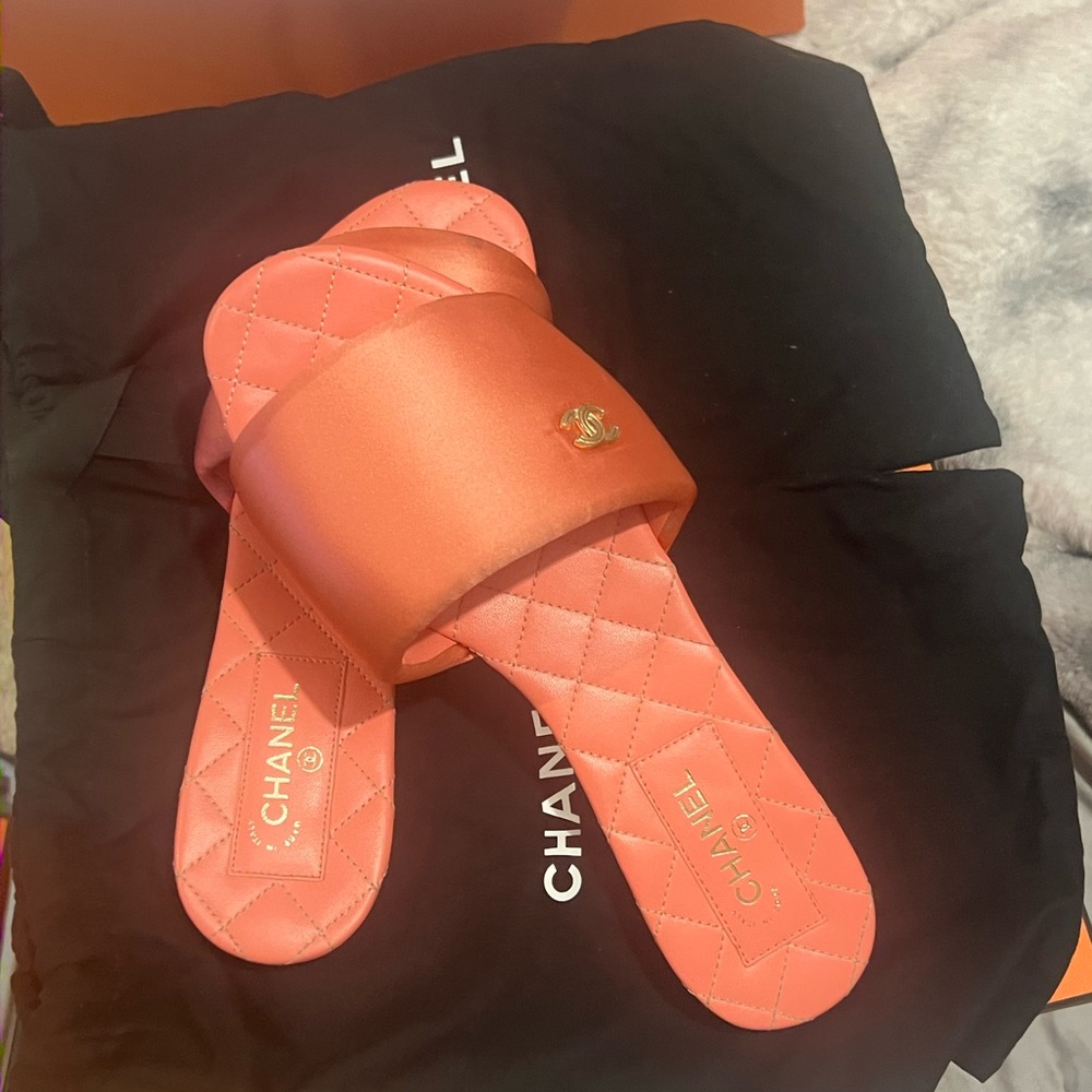CHANEL Coral Sandals